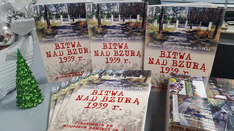 Przewodnik po Miejscach Pamięci powiatu sochaczewskiego już dostępny