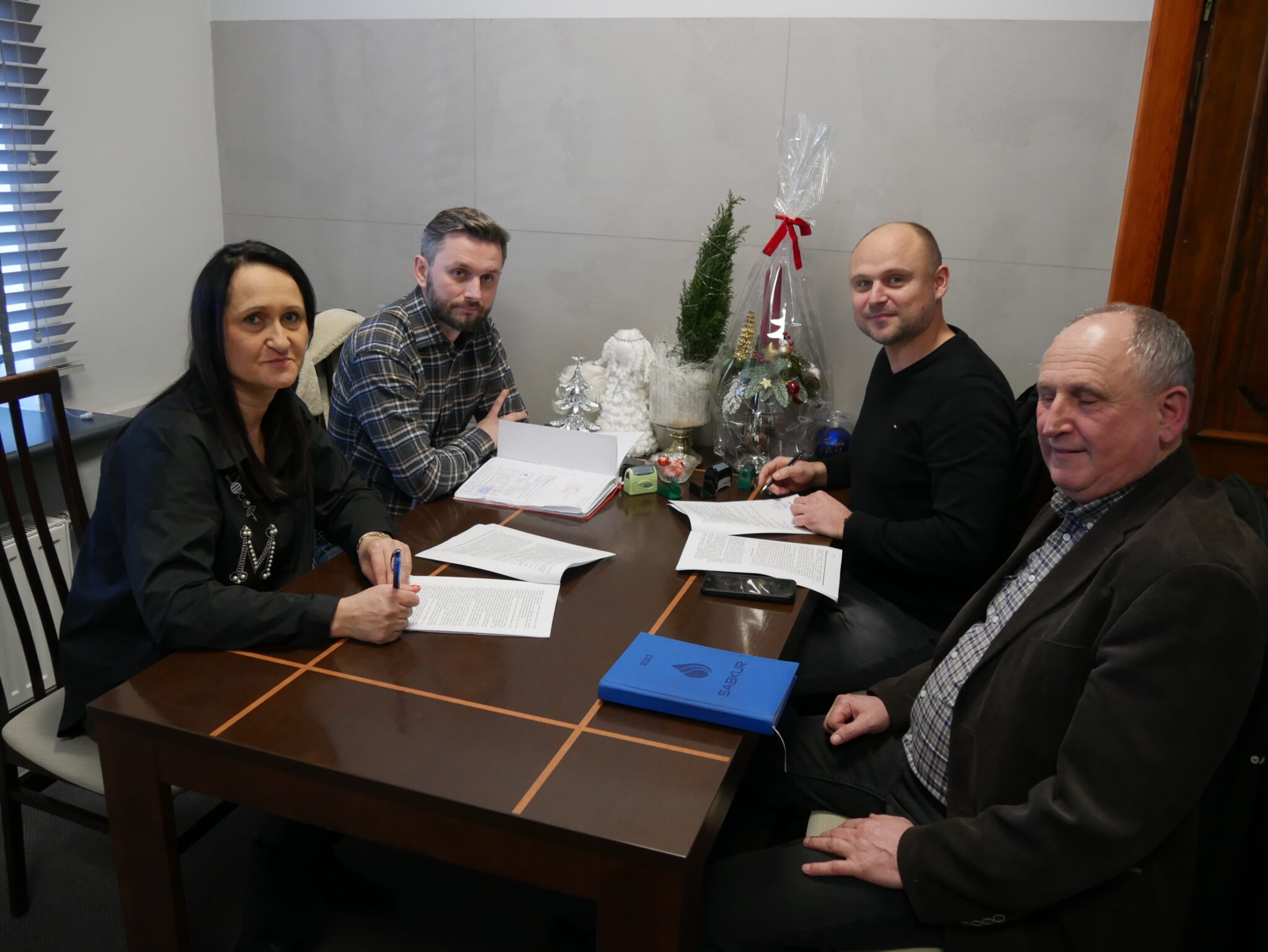Podpisanie umowy na Termomodernizację budynku mieszkalnego wielorodzinnego w Młodzieszynie.